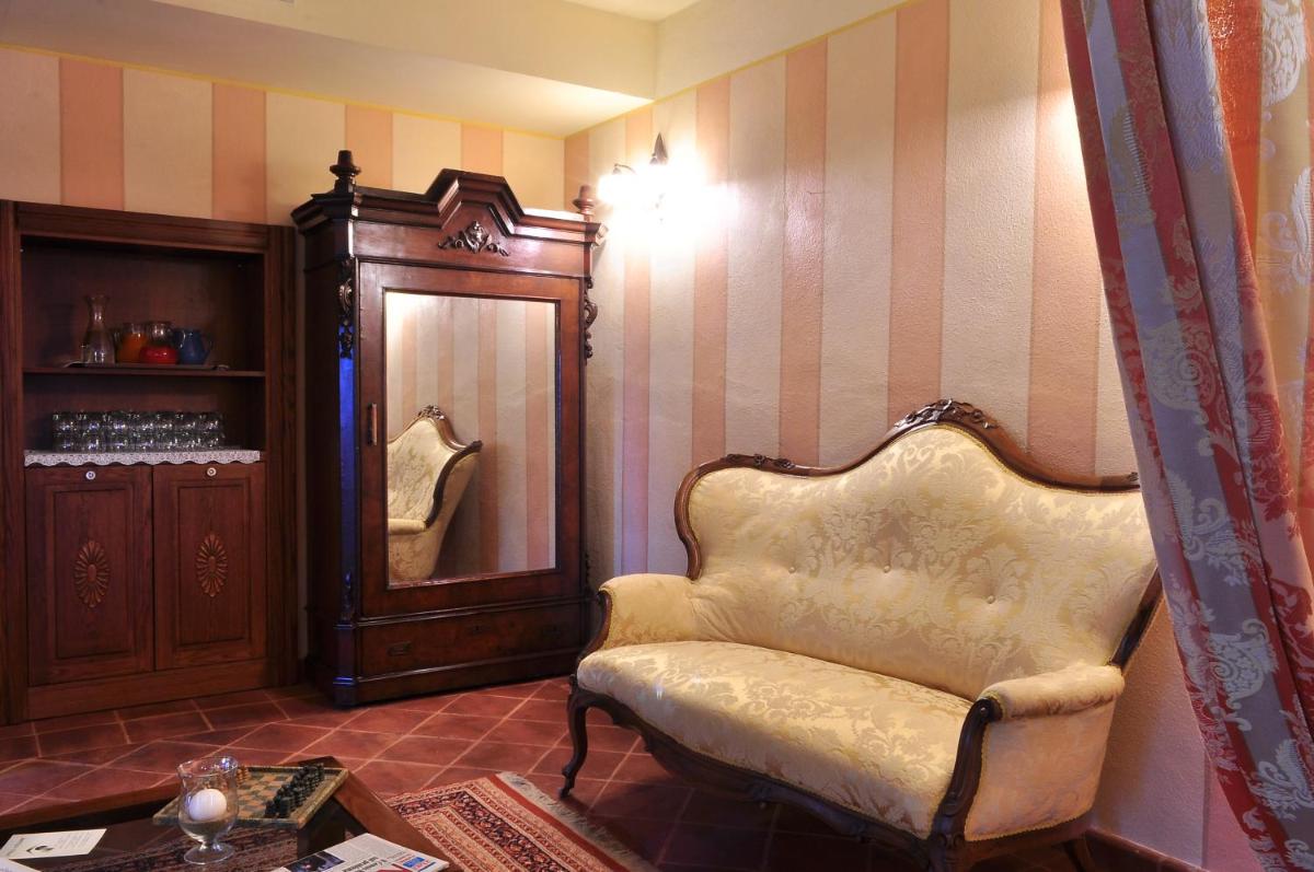 La Foresteria del Castello - Wellness Hotel in Dimora Storica