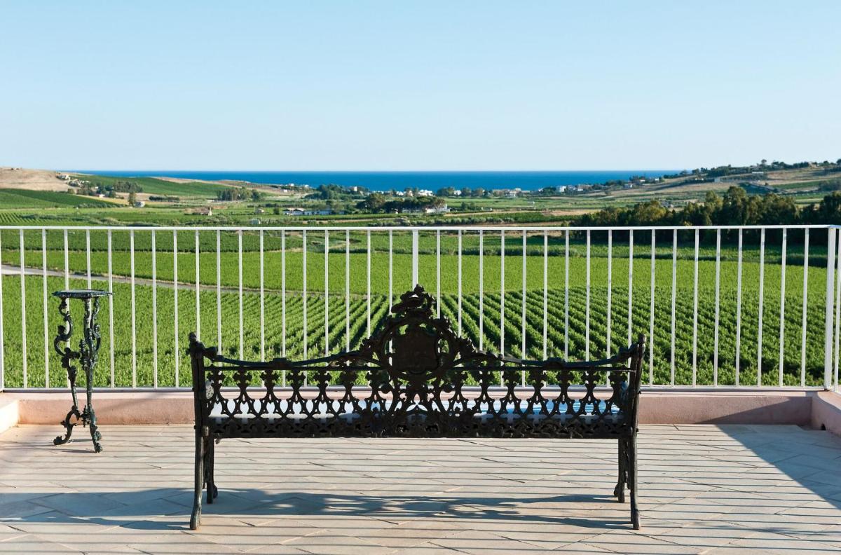 La Foresteria Planeta Wine Resort & Beach Club