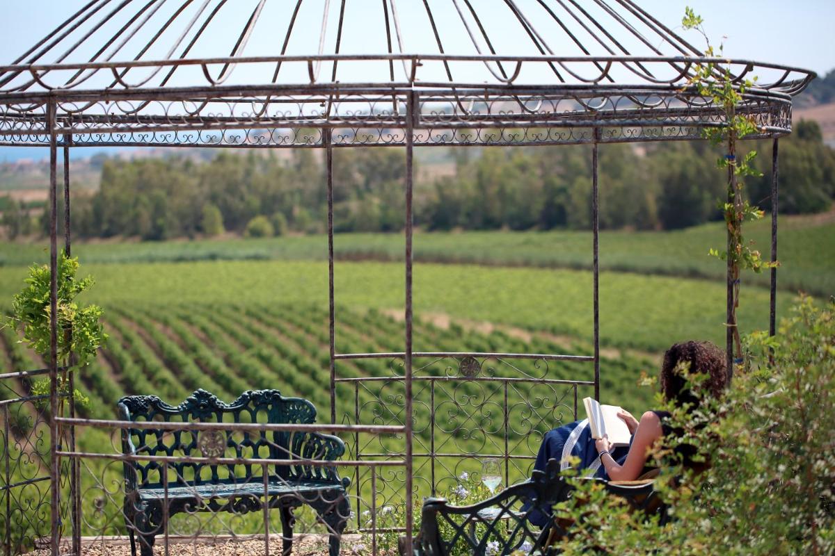 La Foresteria Planeta Wine Resort & Beach Club