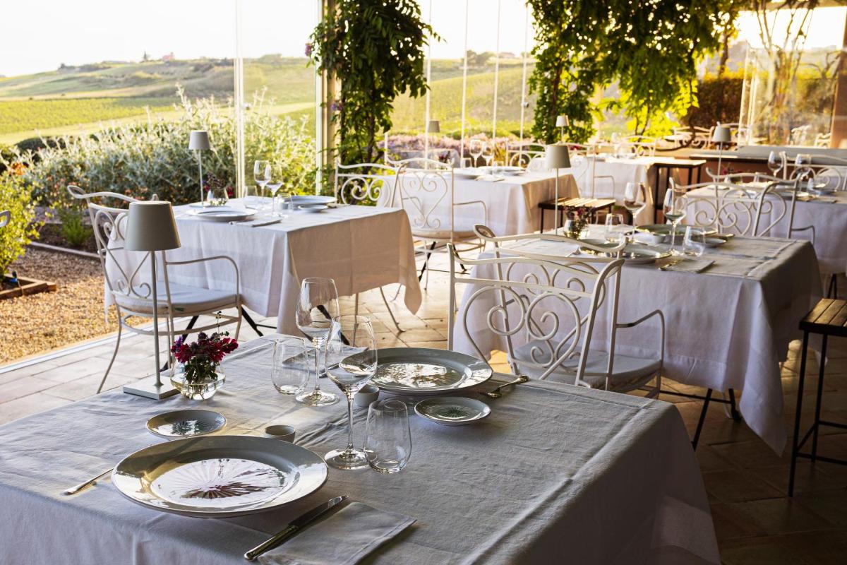 La Foresteria Planeta Wine Resort & Beach Club