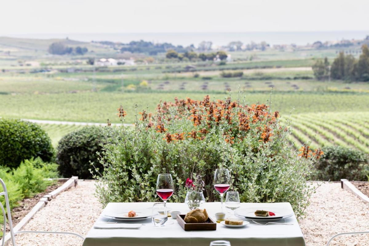 La Foresteria Planeta Wine Resort & Beach Club