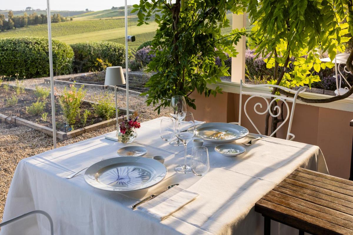 La Foresteria Planeta Wine Resort & Beach Club