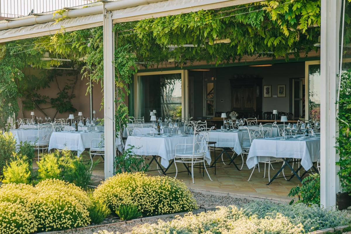 La Foresteria Planeta Wine Resort & Beach Club