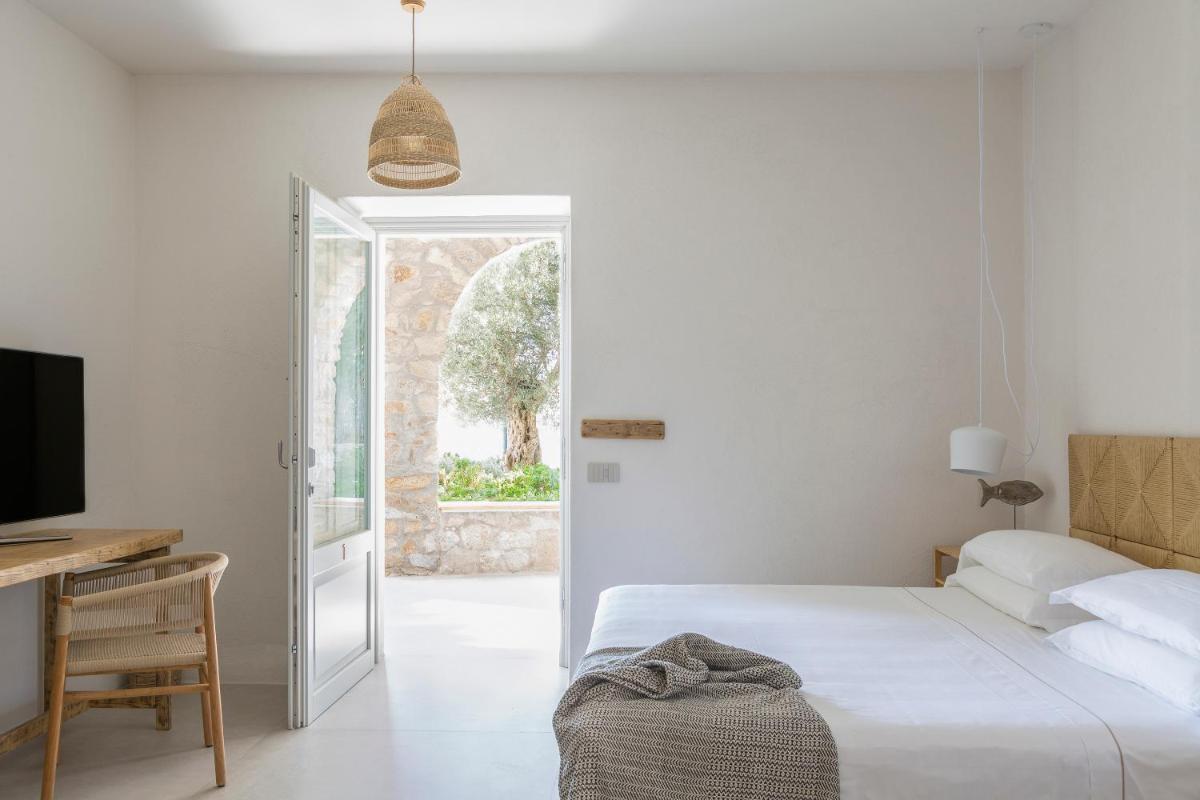 LA GUARDIA Hotel