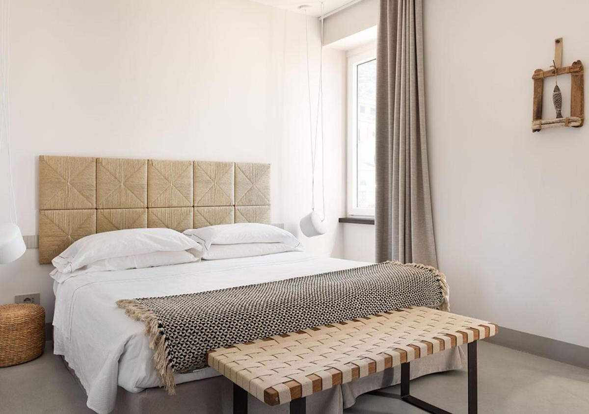 LA GUARDIA Hotel