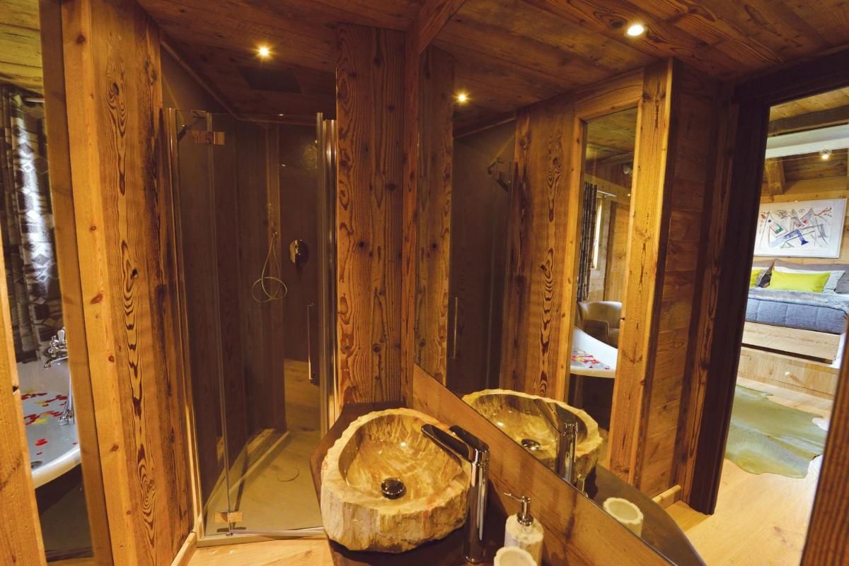 La Maison de Dolphe Chalet de Charme & Art gallery