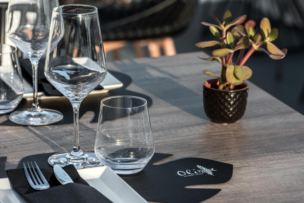 La Perla Villas and Suites - Adults Only