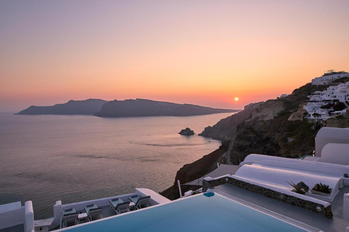 La Perla Villas and Suites - Adults Only