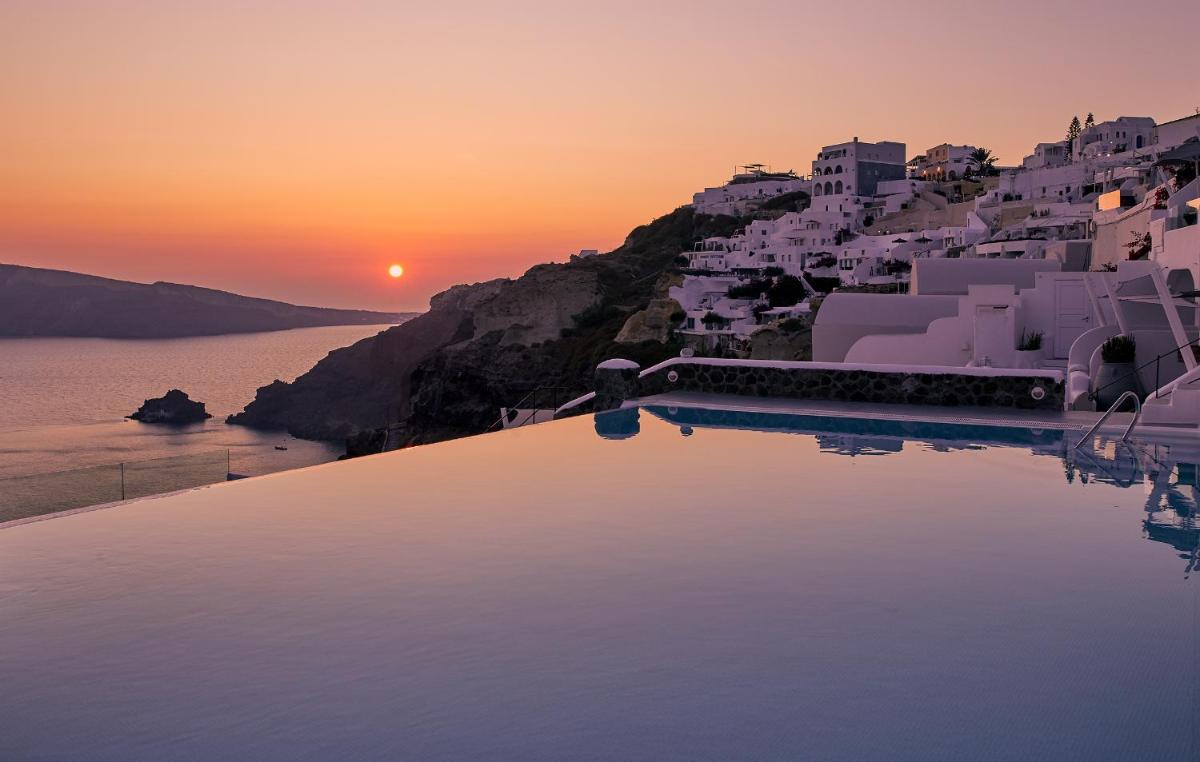 La Perla Villas and Suites - Adults Only