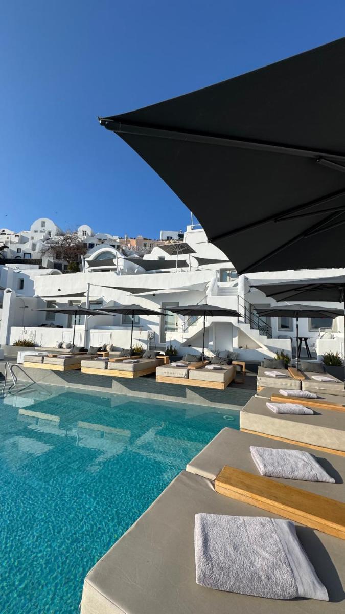 La Perla Villas and Suites - Adults Only