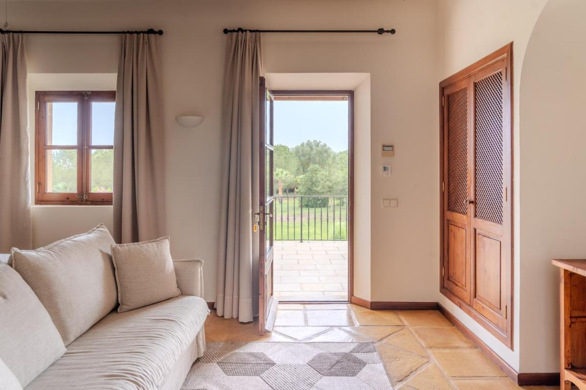 Reserva Rotana Golf Resort