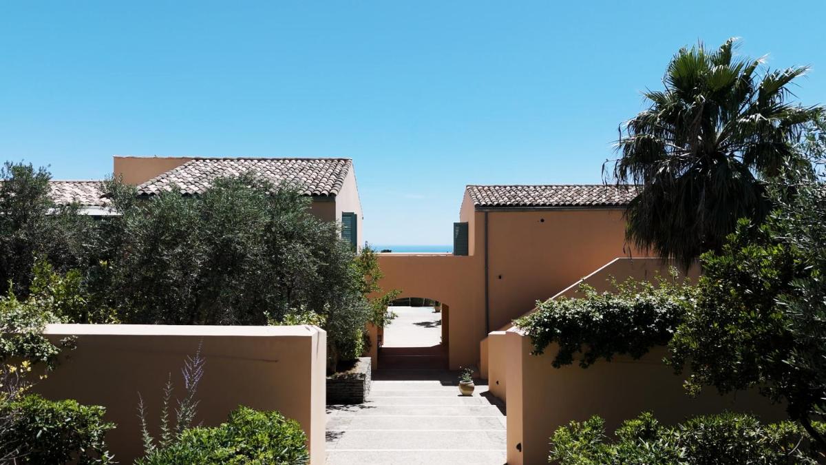 Planeta Country House & Beach Club