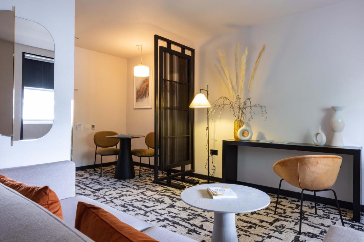 La Suite West - Hyde Park