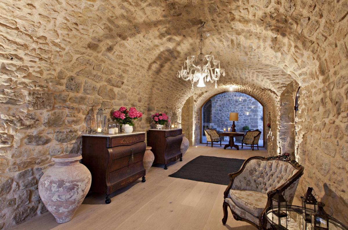 La Vella Farga Hotel