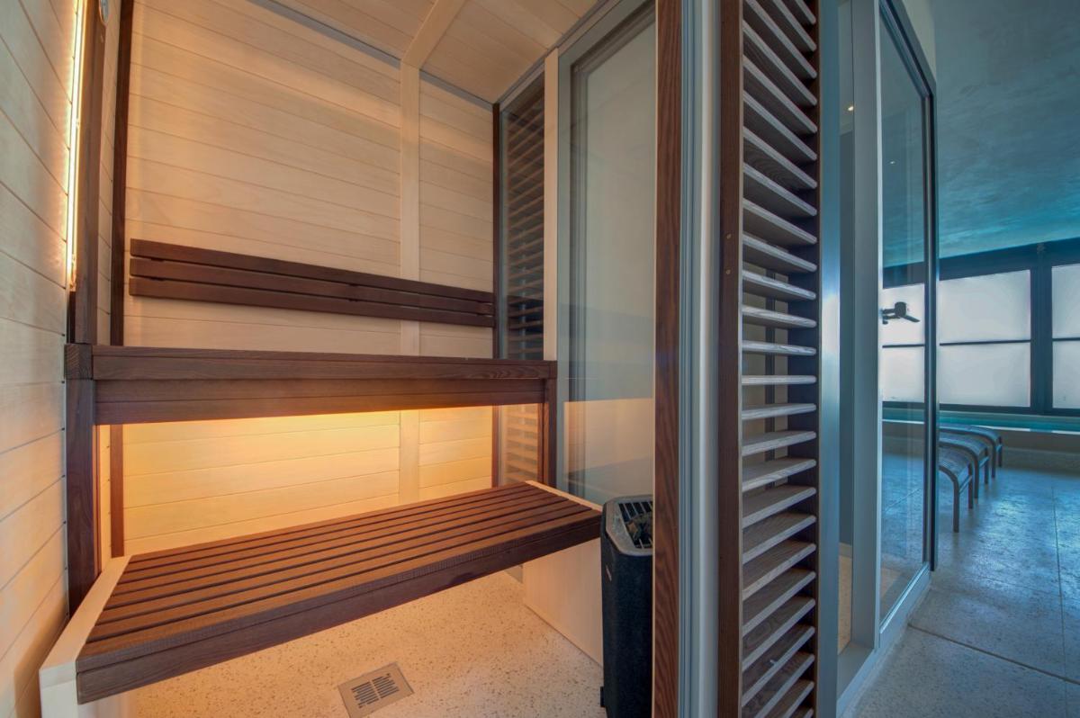 Land's End, Boutique Hotel