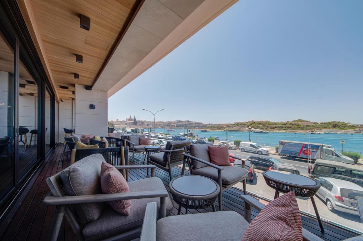 Land's End, Boutique Hotel