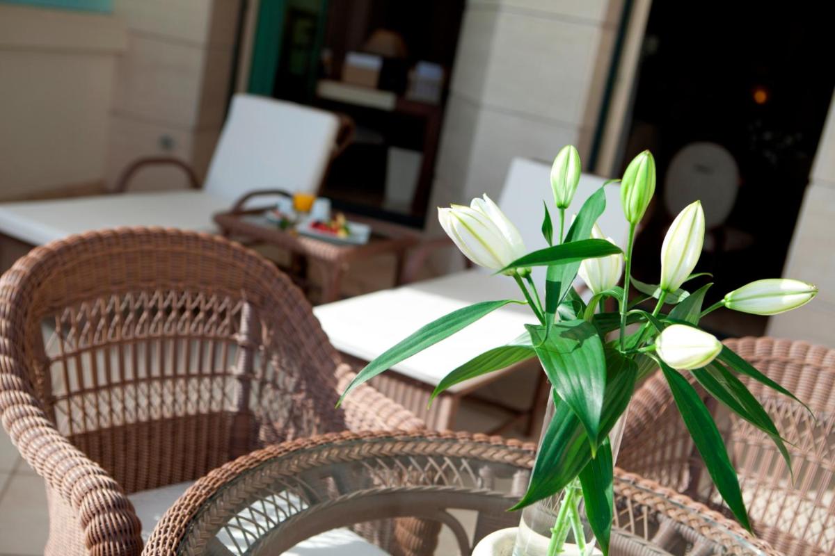 Las Arenas Balneario Resort