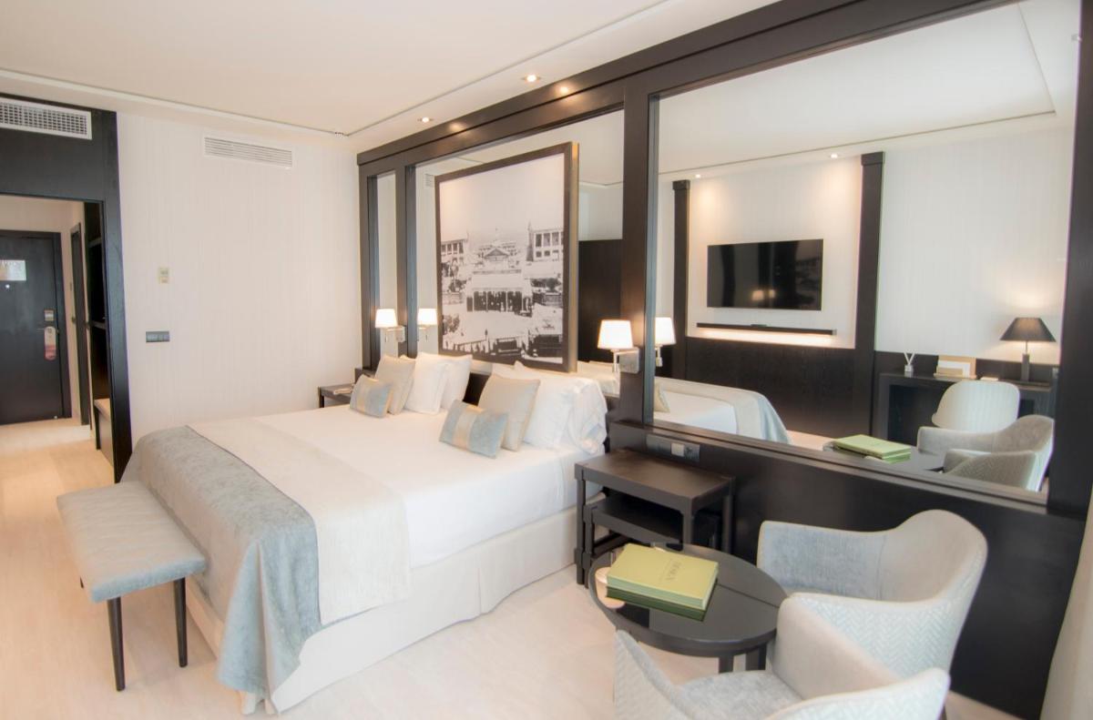 Las Arenas Balneario Resort