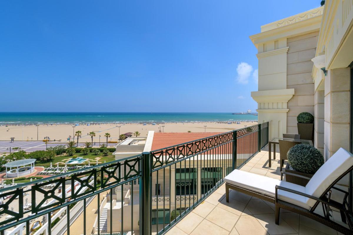 Las Arenas Balneario Resort