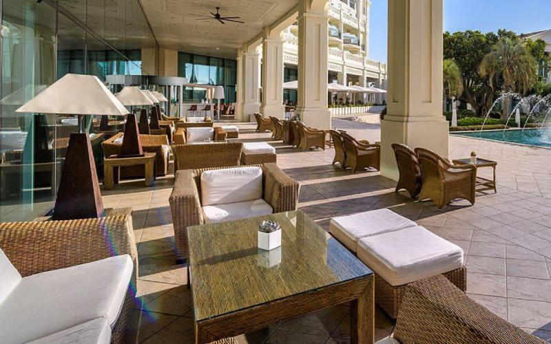 Las Arenas Balneario Resort