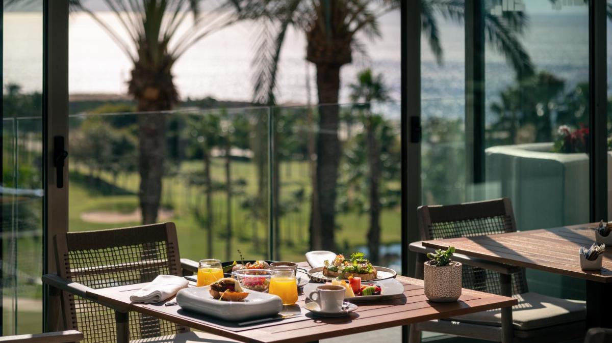 Las Terrazas de Abama Suites