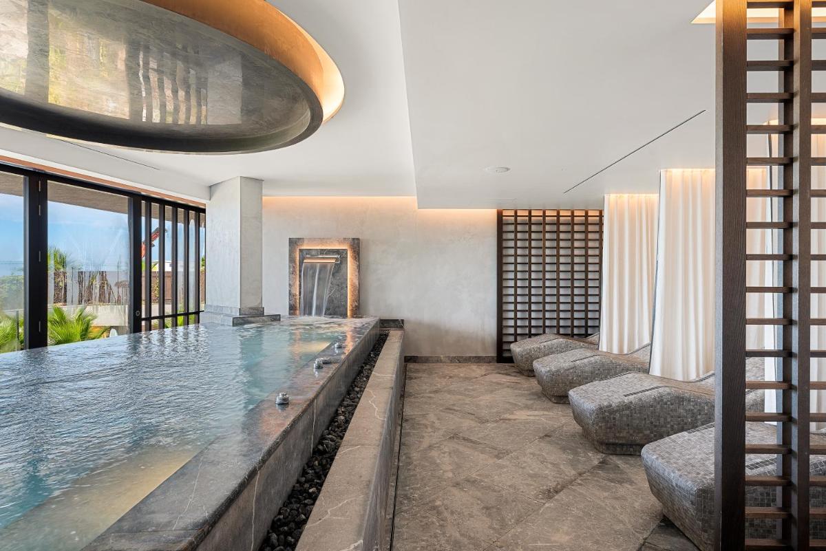 Las Terrazas de Abama Suites
