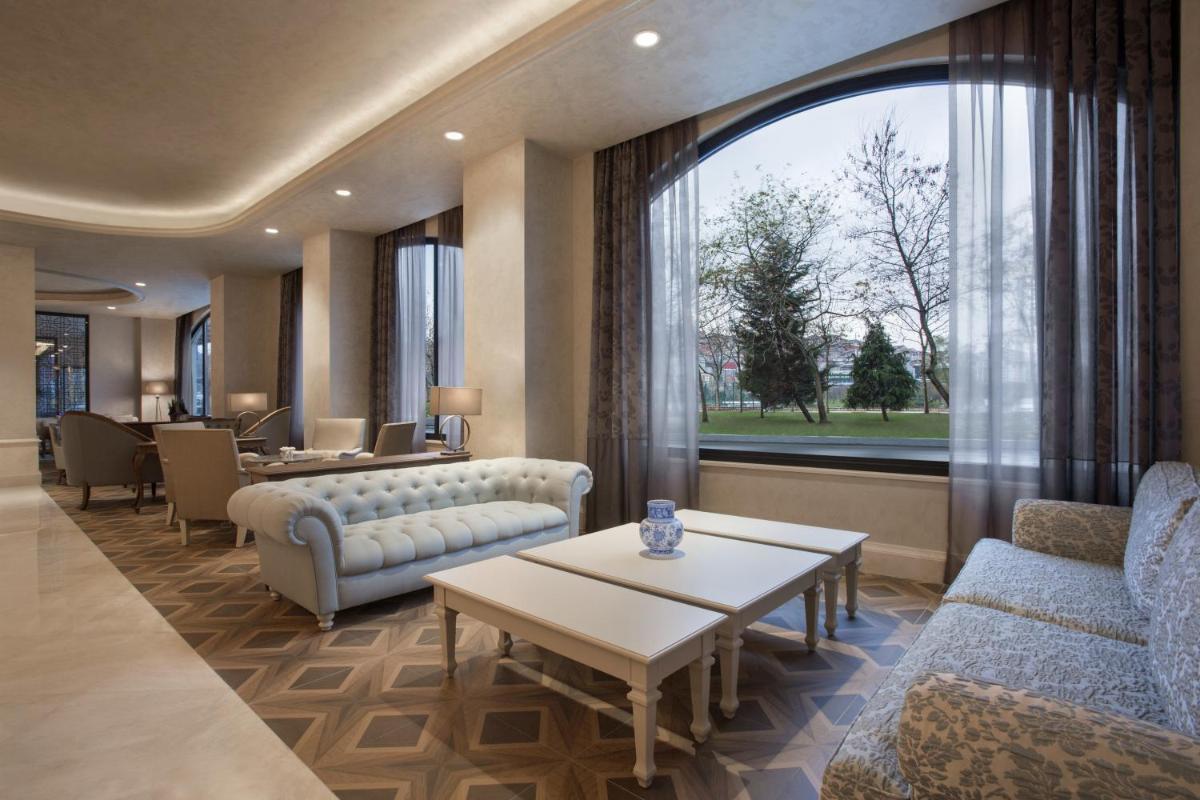 Lazzoni Hotel