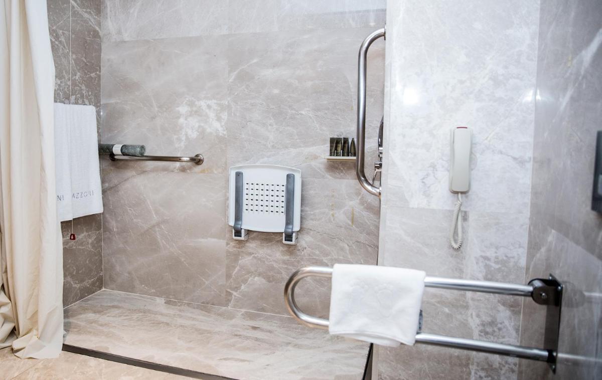 Lazzoni Hotel