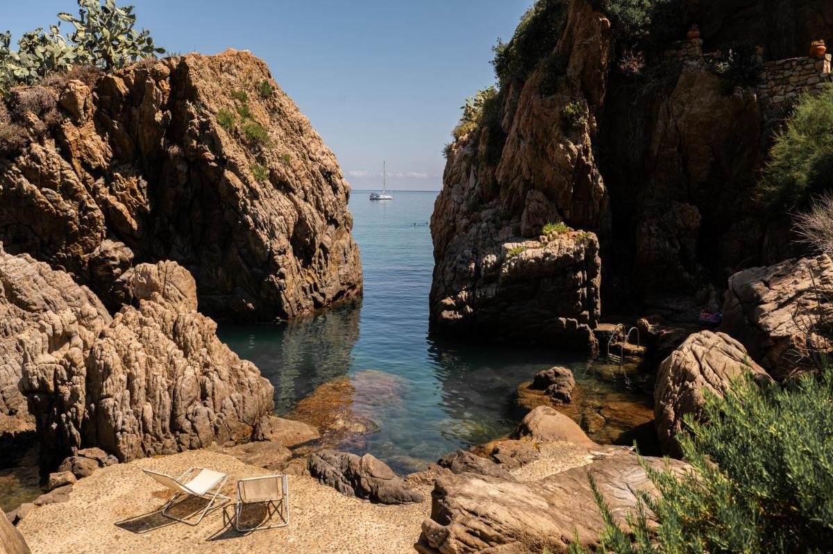 Le Calette Bay