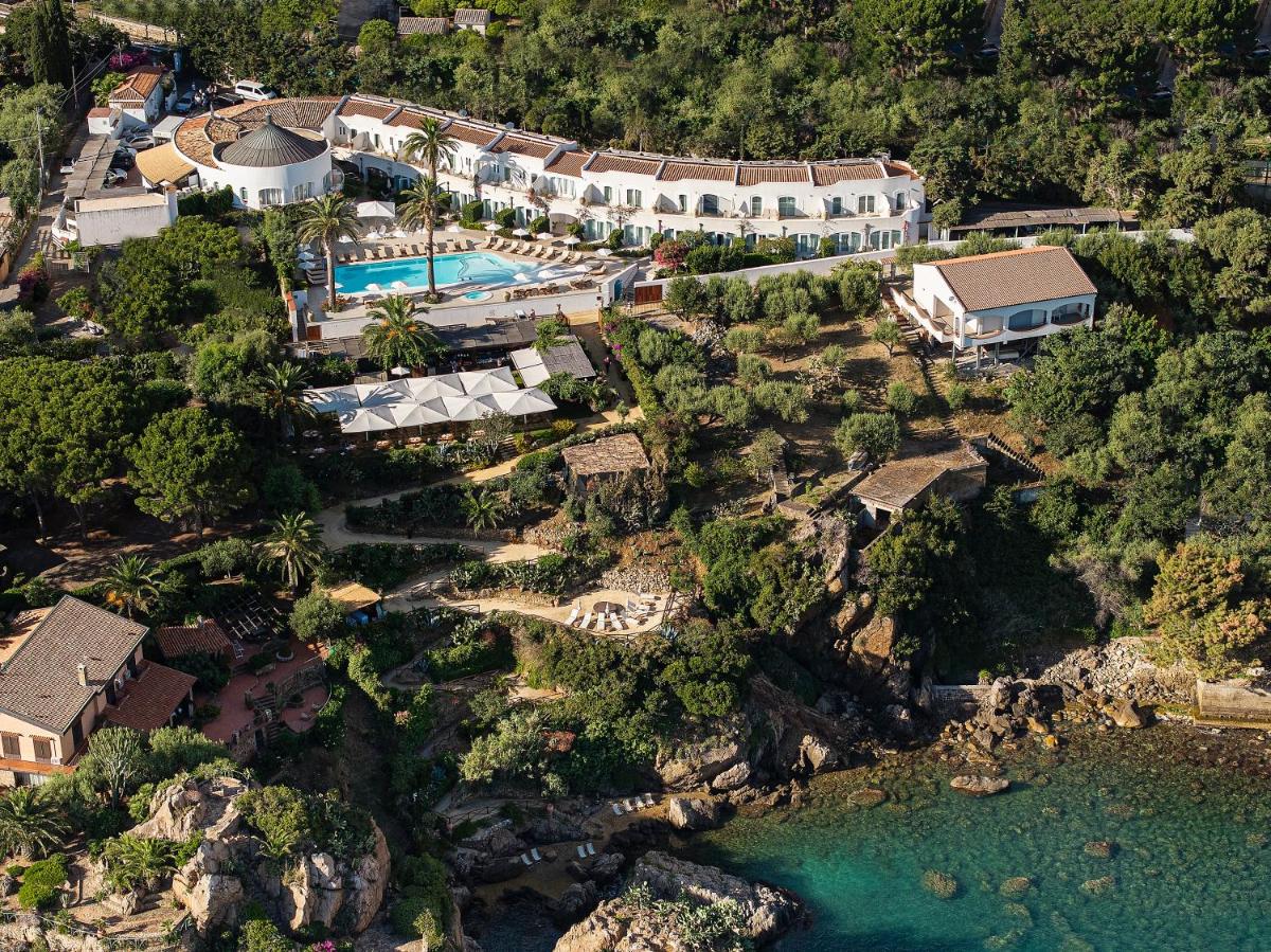Le Calette Bay
