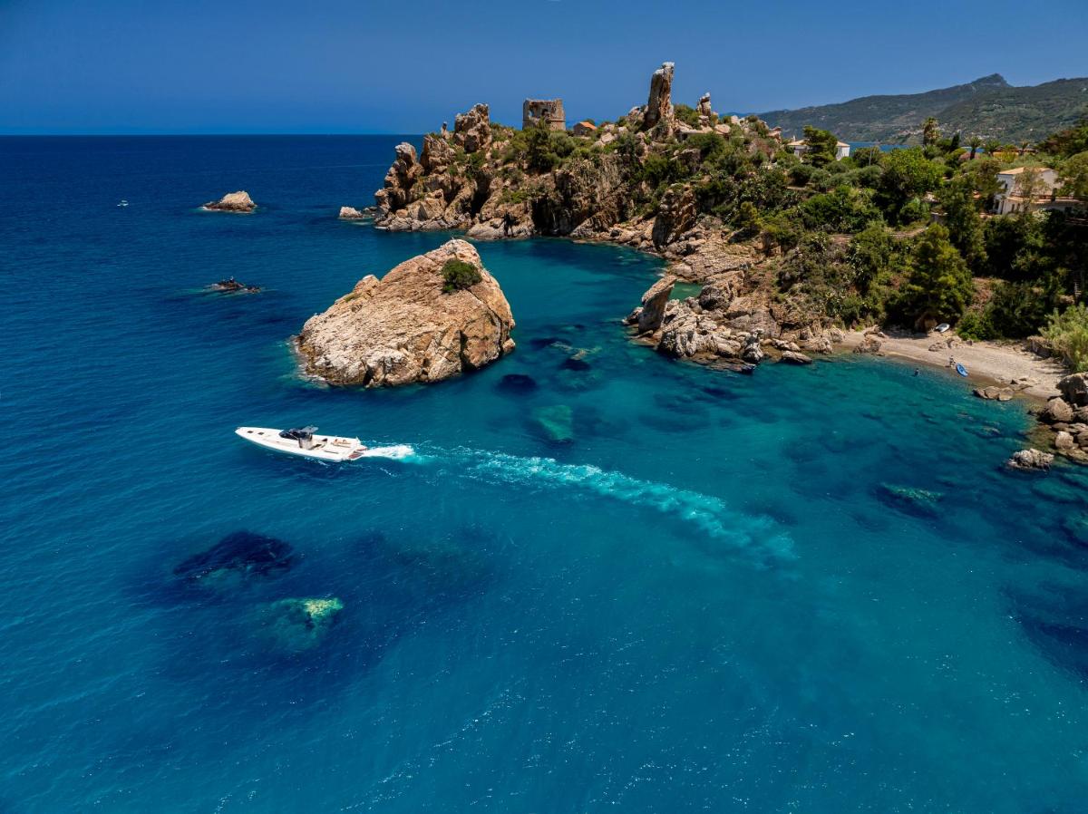 Le Calette Bay