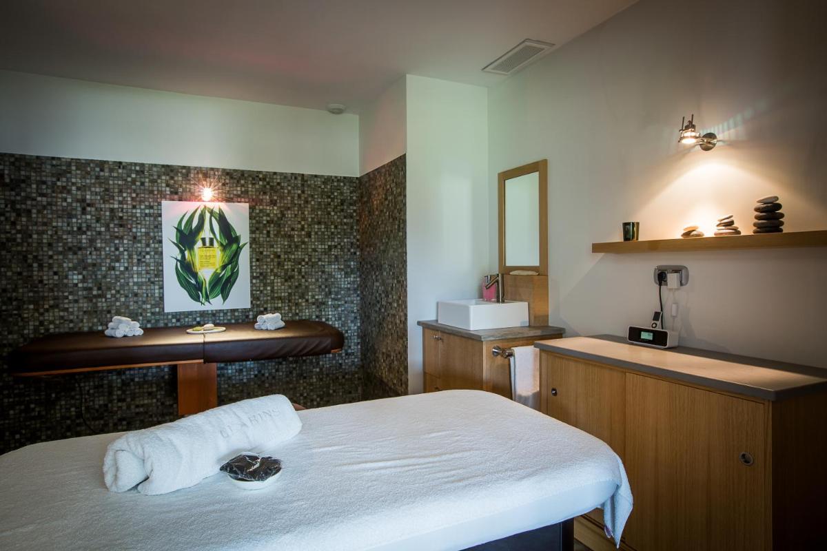 Le Clos Saint-Martin Hôtel & Spa