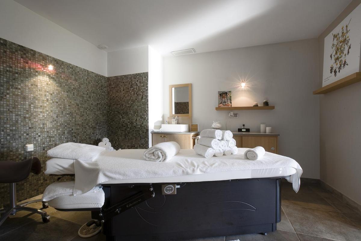 Le Clos Saint-Martin Hôtel & Spa