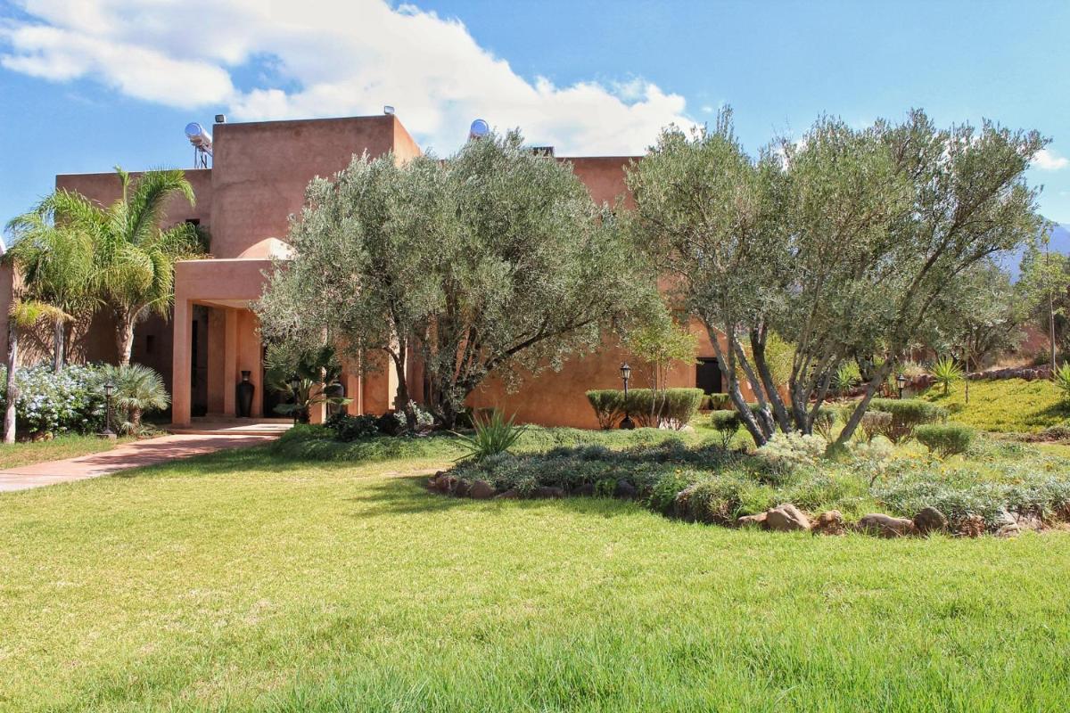 LE DOMAINE BY MAKASSAR