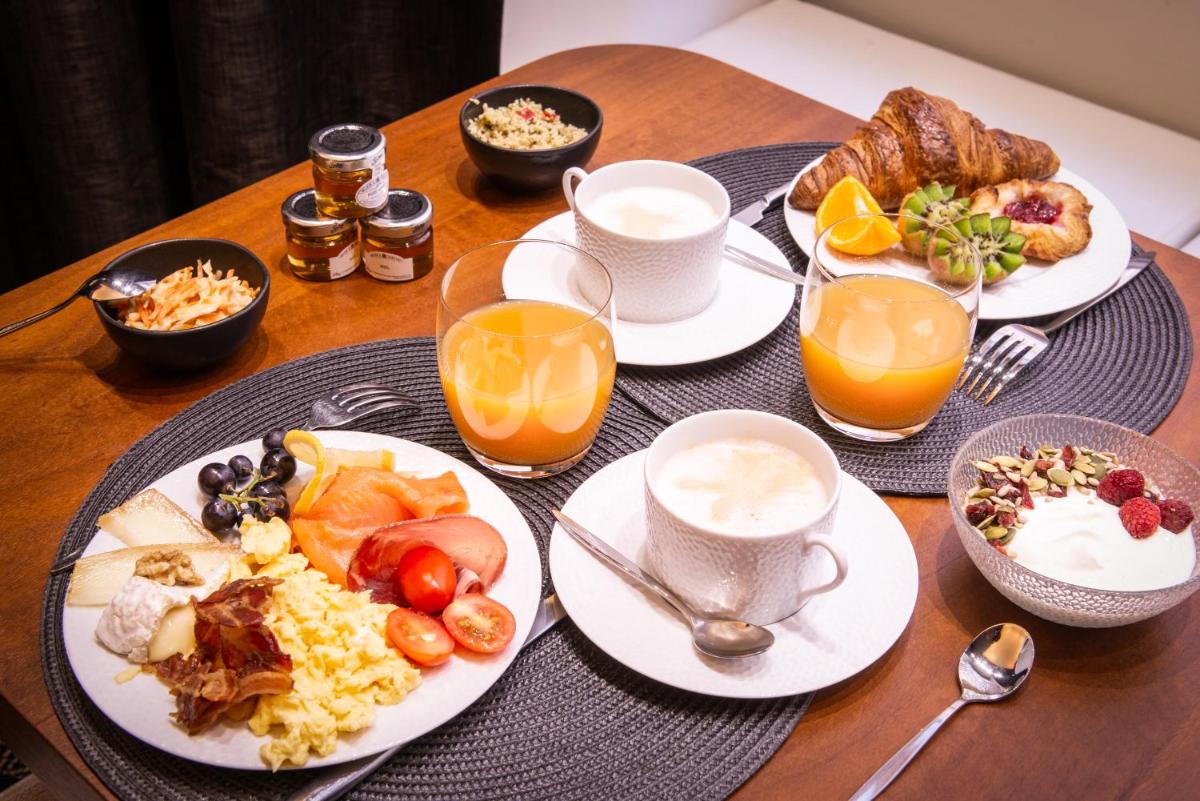 Le Grand Balcon Hotel