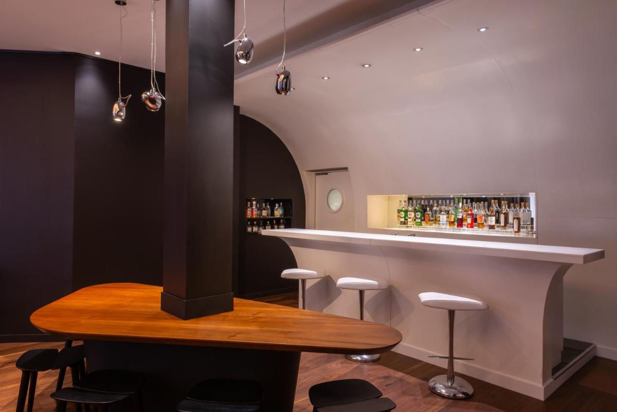 Le Grand Balcon Hotel