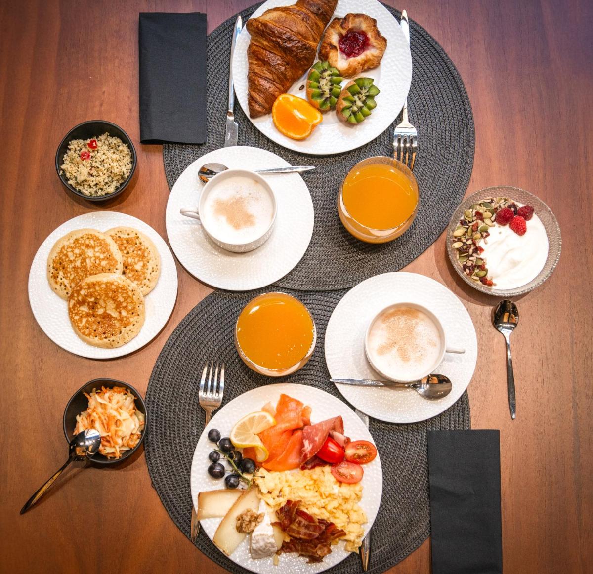 Le Grand Balcon Hotel