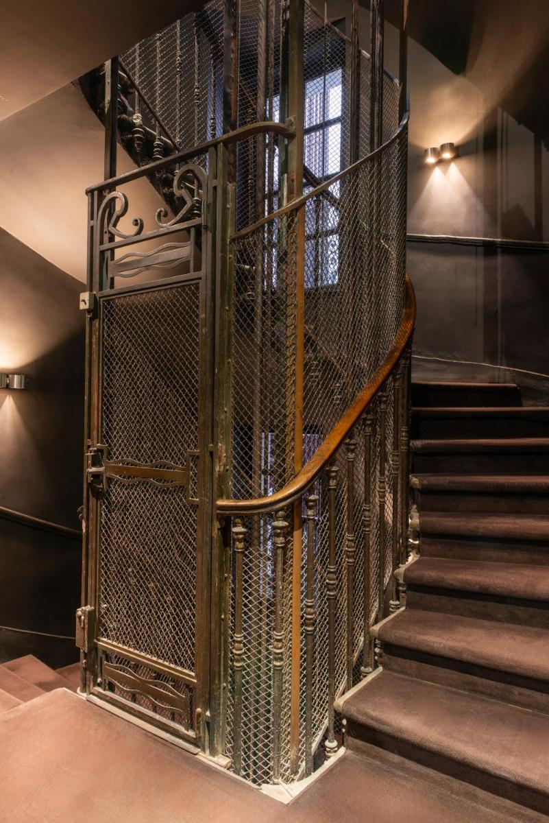 Le Grand Balcon Hotel