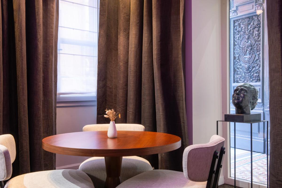 Le Grand Balcon Hotel