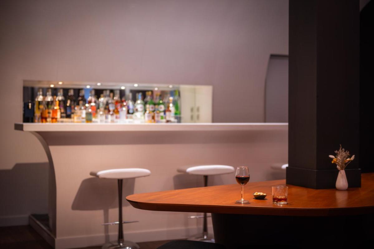 Le Grand Balcon Hotel