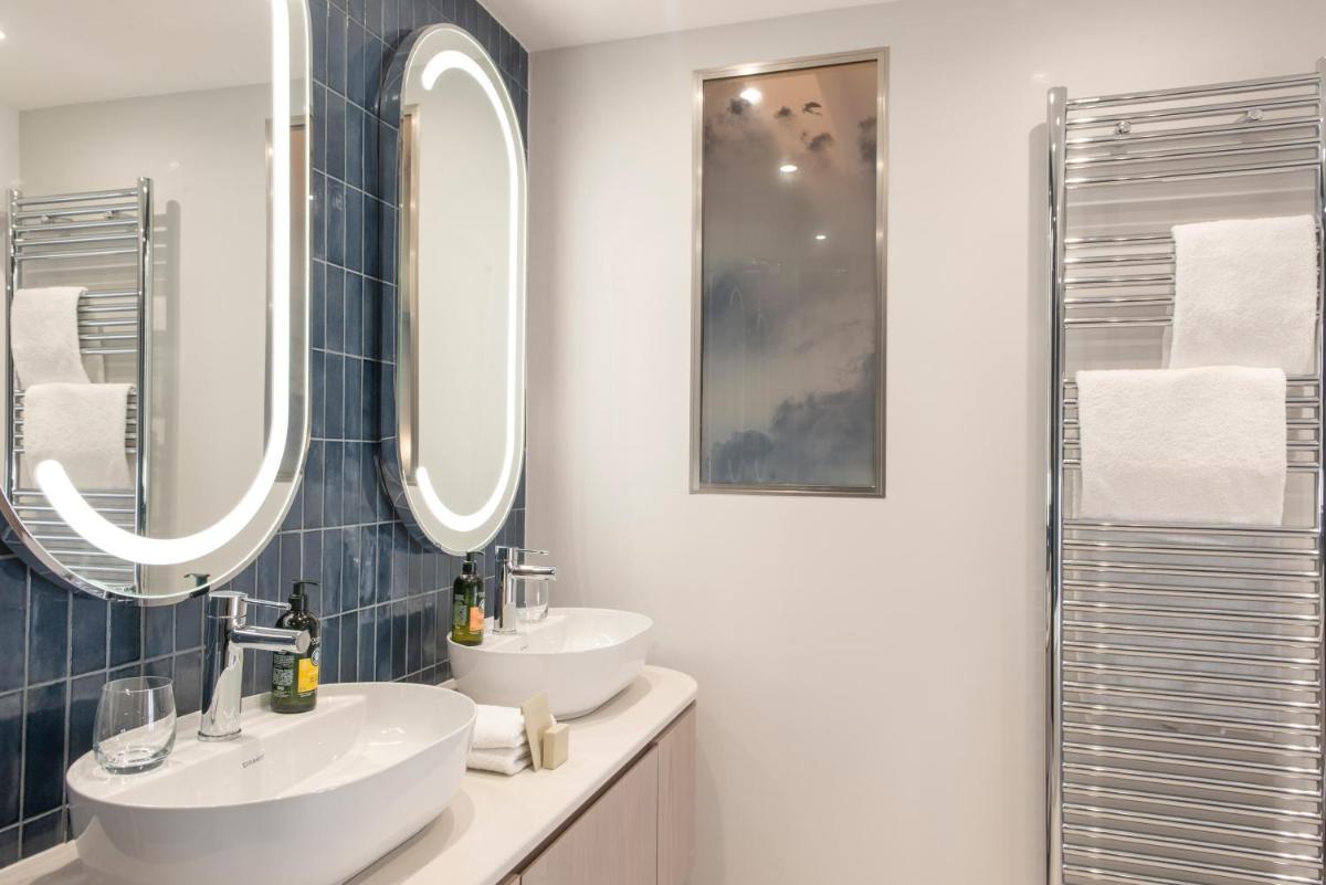 Le Grand Balcon Hotel