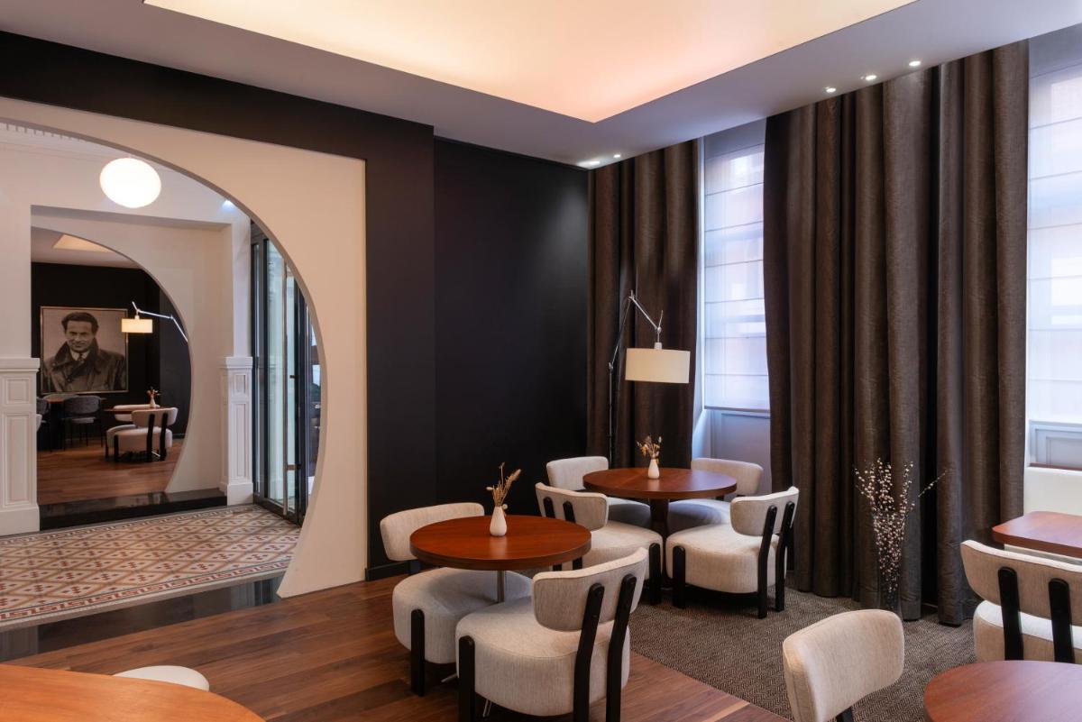 Le Grand Balcon Hotel