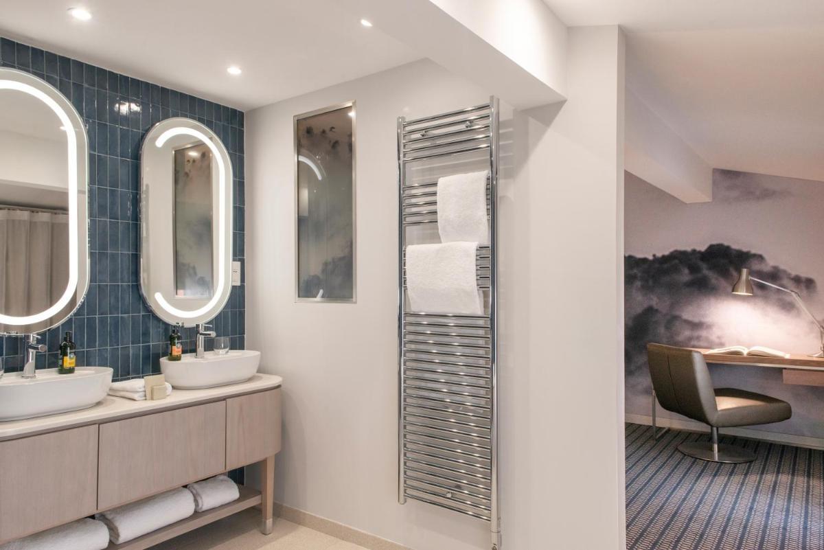 Le Grand Balcon Hotel