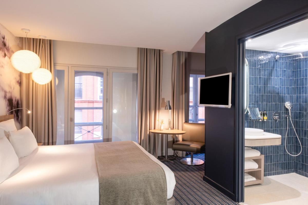 Le Grand Balcon Hotel
