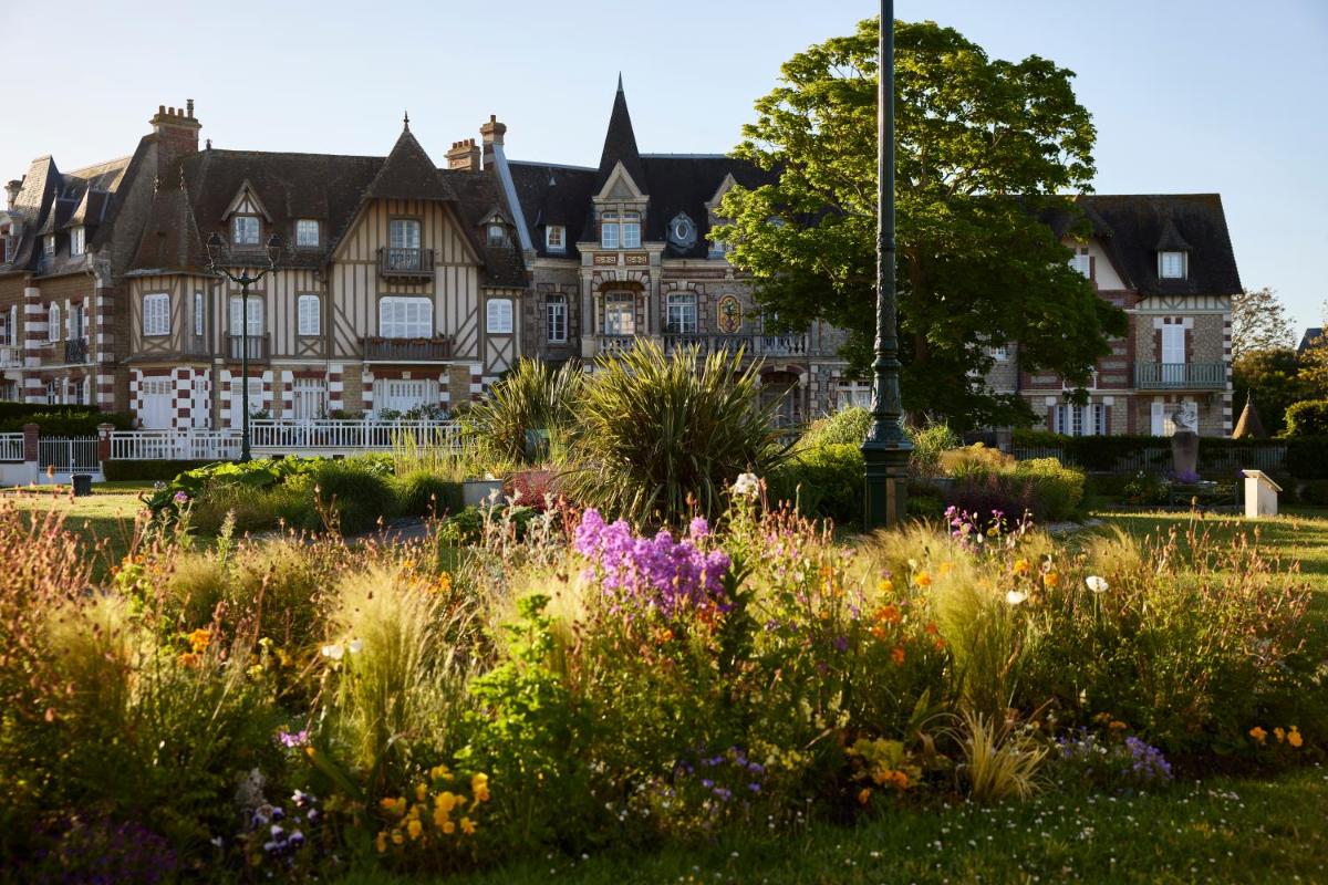 Le Grand Hotel de Cabourg - MGallery Collection