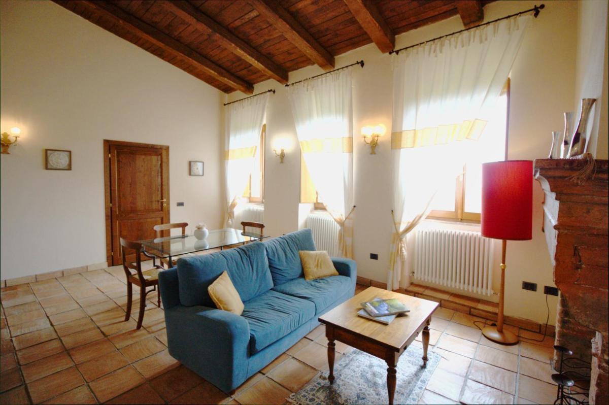 Le Logge Di Silvignano