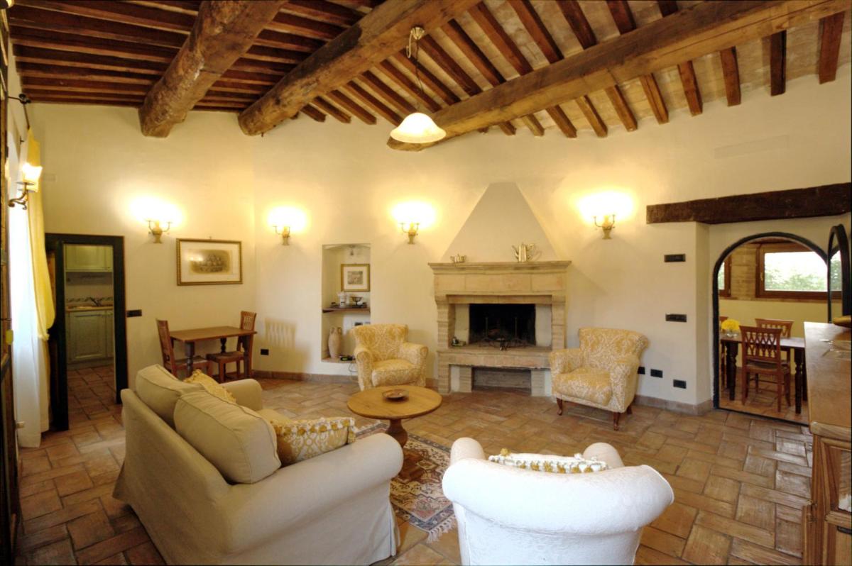 Le Logge Di Silvignano