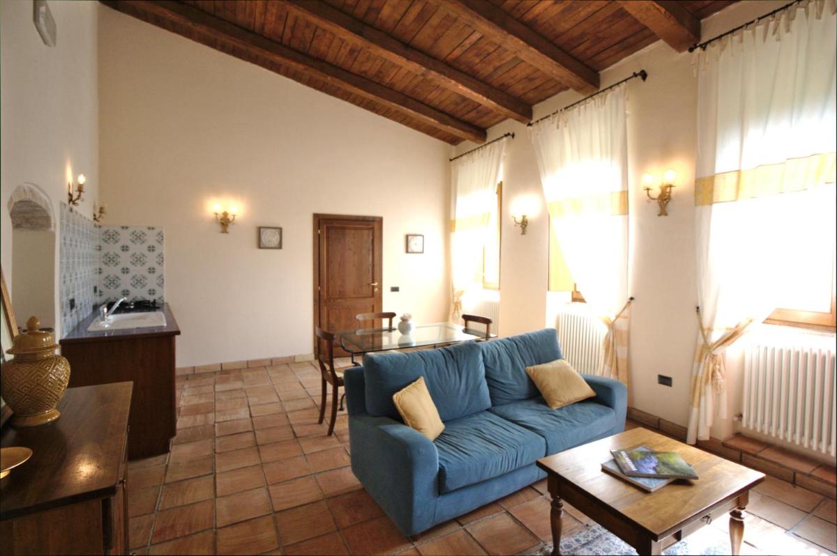 Le Logge Di Silvignano