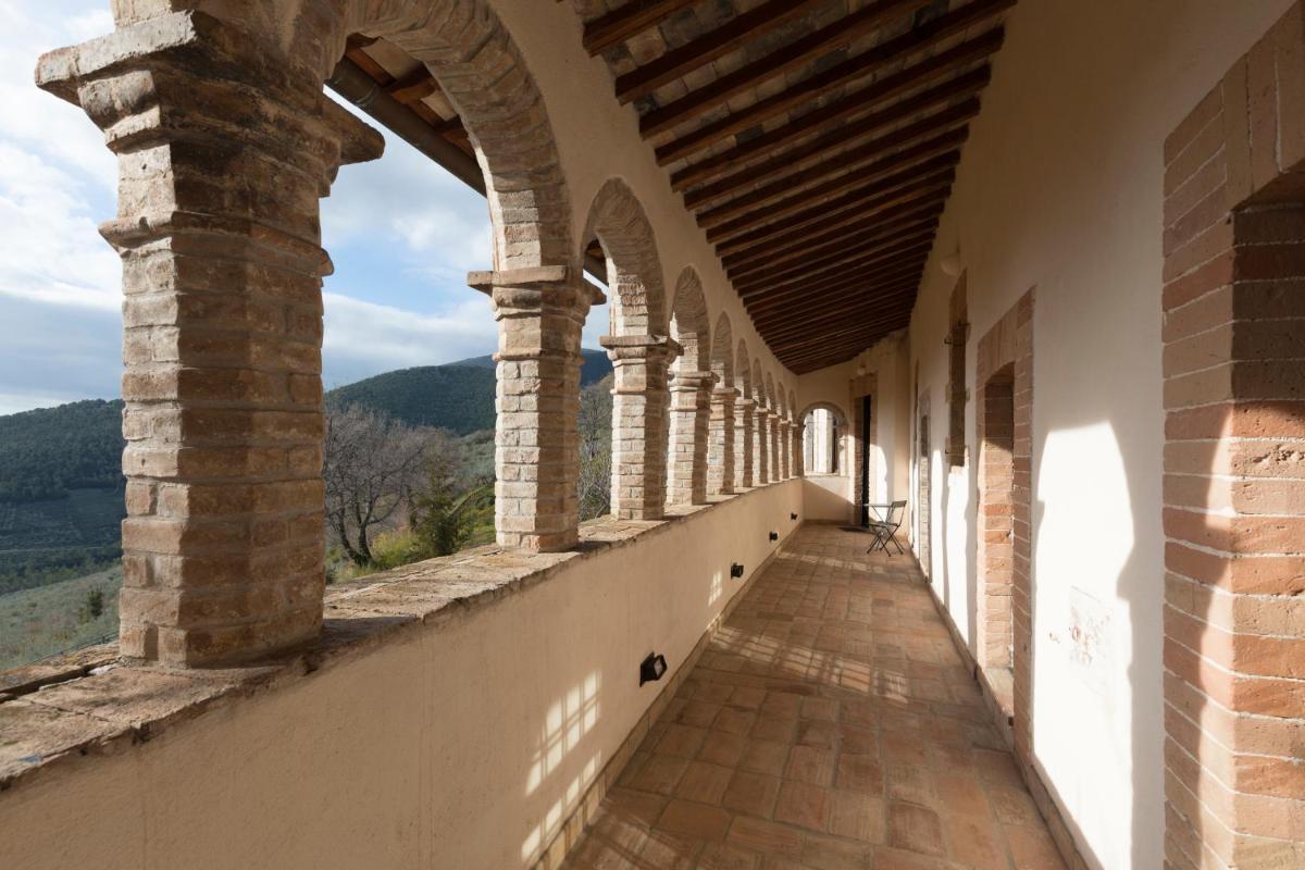 Le Logge Di Silvignano