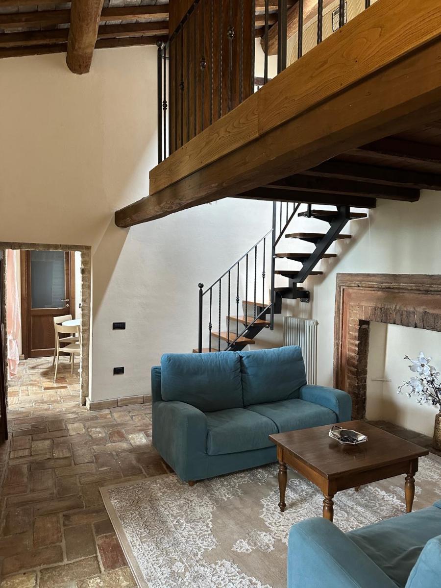 Le Logge Di Silvignano